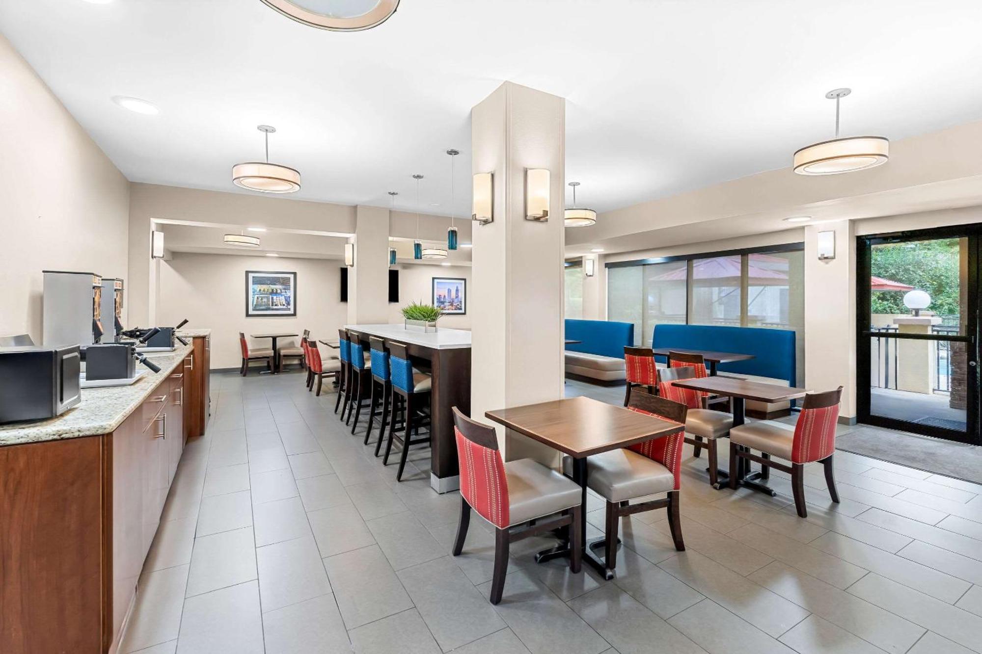 Comfort Suites Mobile East Bay Дафне Экстерьер фото